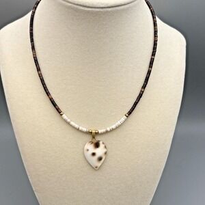 Vintage Santo Domingo Heishi Necklace Dangle Heart Brown Pen Shell and Brass